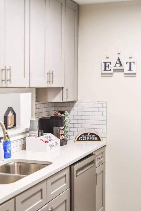 Serene Condo W/ Led Lights In Heart Of Raleigh Eksteriør bilde